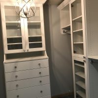 Elegant walk in-with frame doors 2